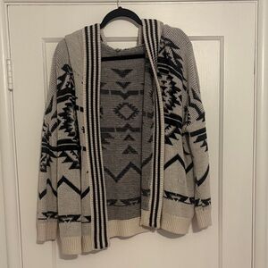 Retro Black and White Patterned Cardigan
